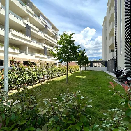 Luxury Rinos - Free Garage Parking Split